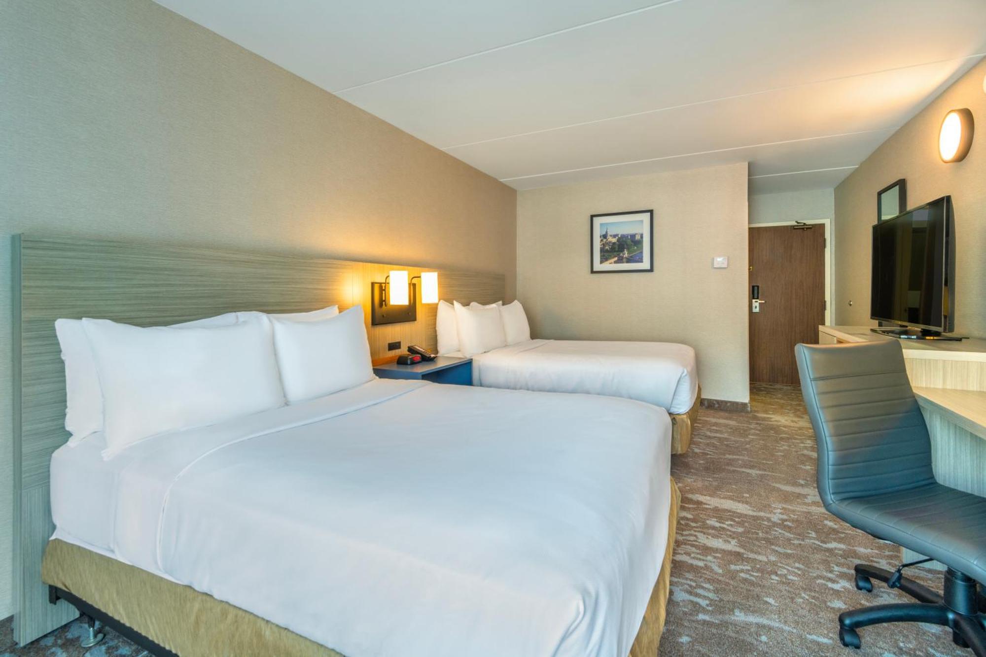 Comfort Inn Парри-Саунд Экстерьер фото