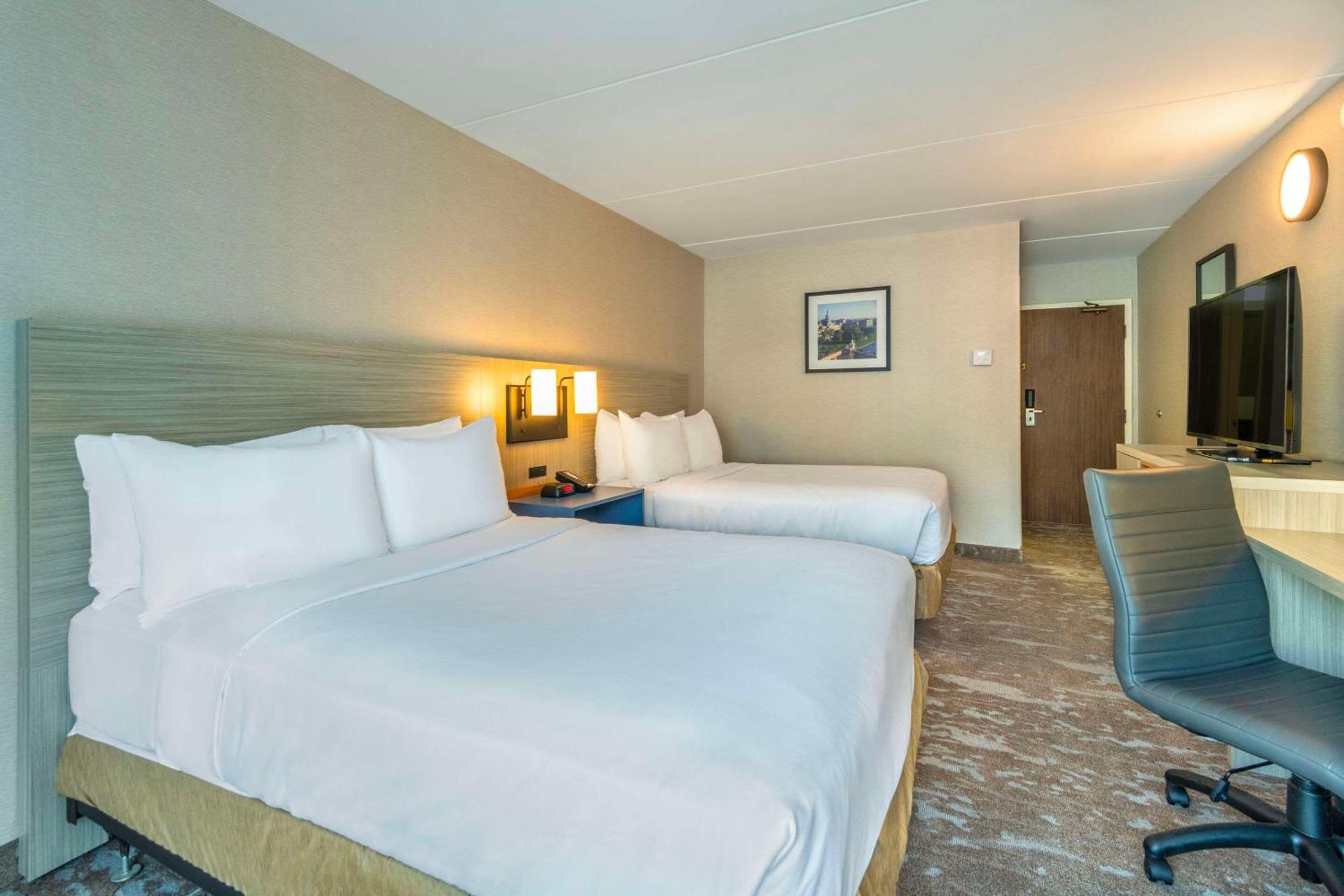 Comfort Inn Парри-Саунд Экстерьер фото