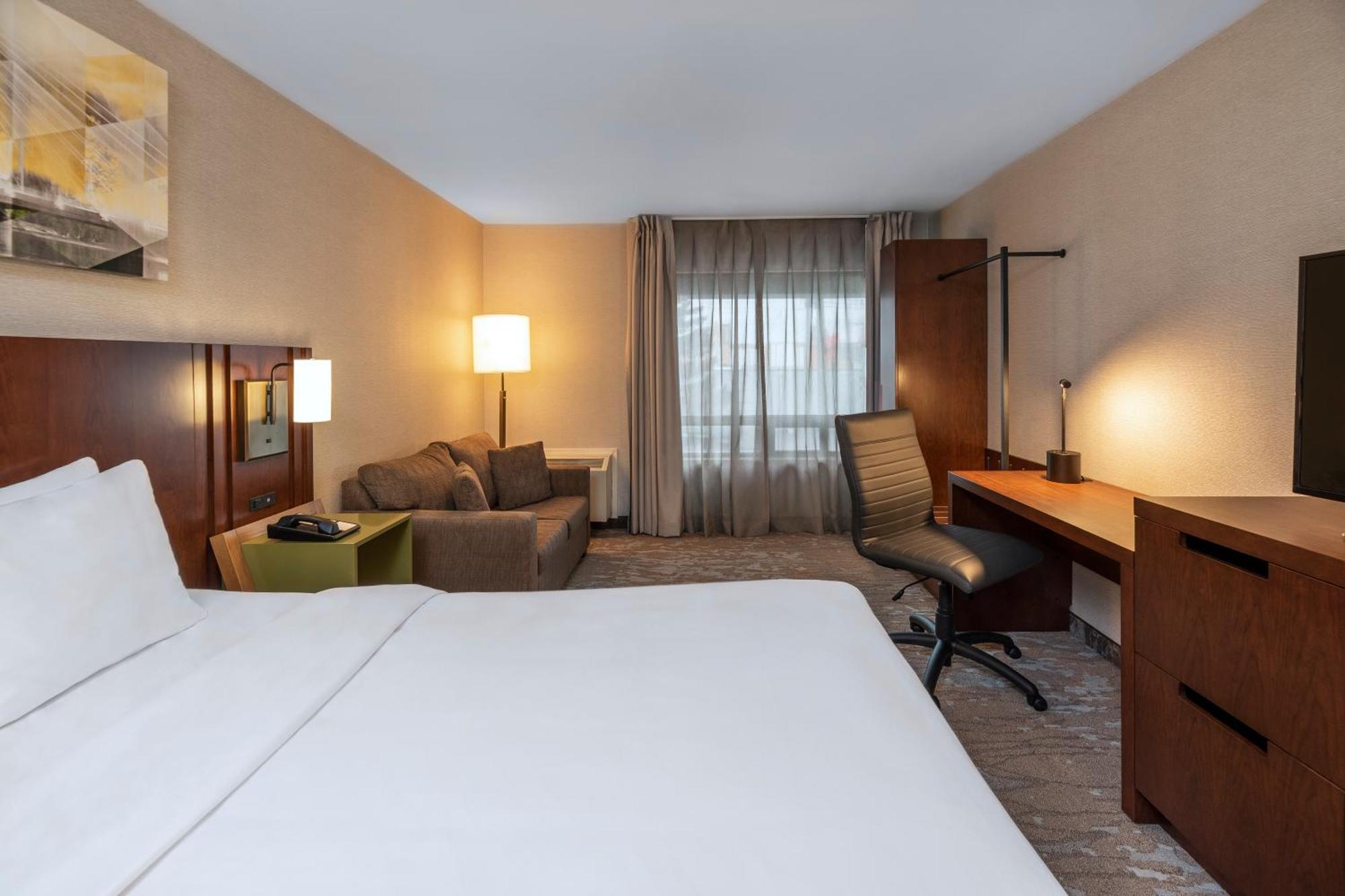Comfort Inn Парри-Саунд Экстерьер фото