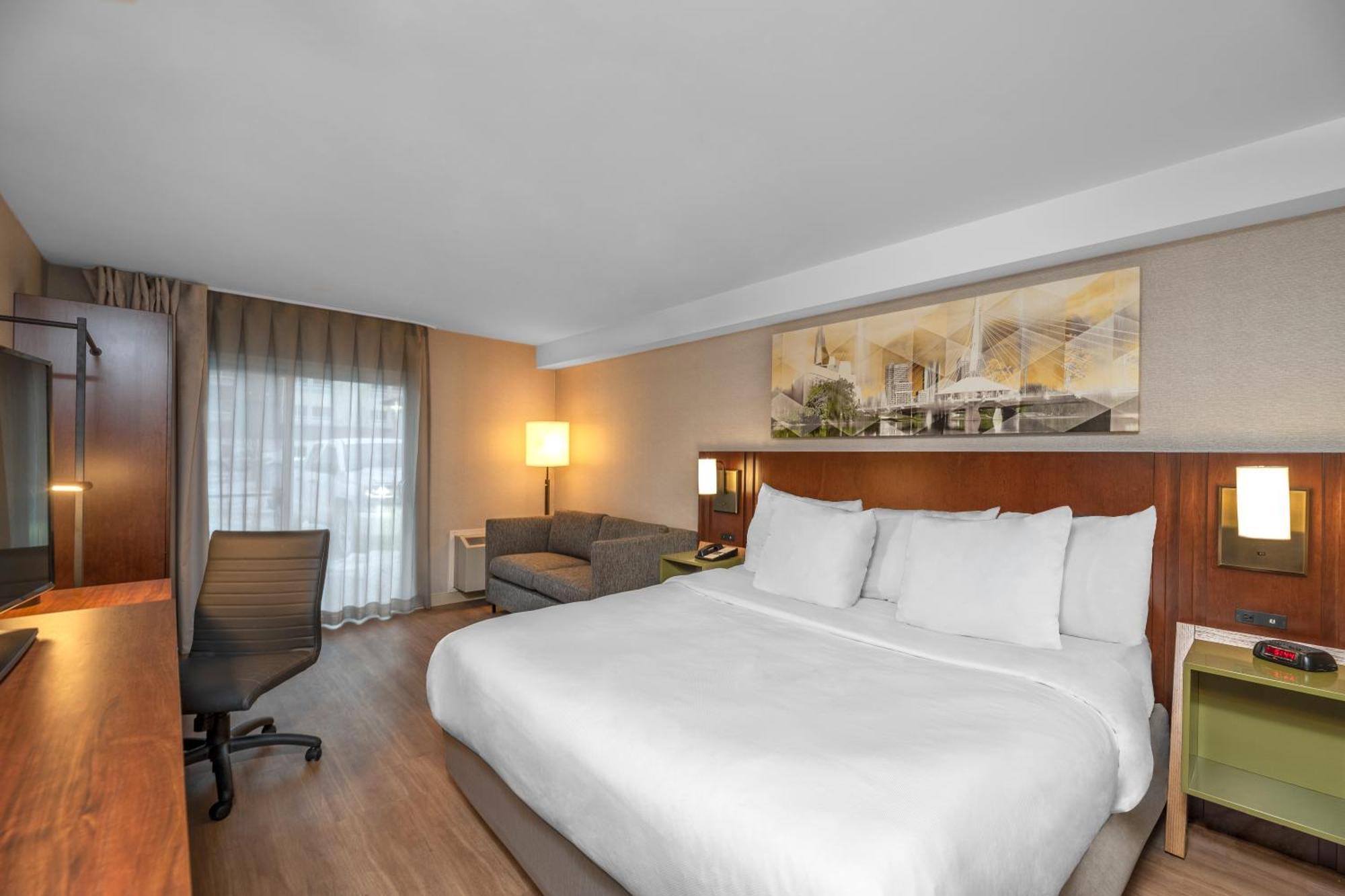 Comfort Inn Парри-Саунд Экстерьер фото
