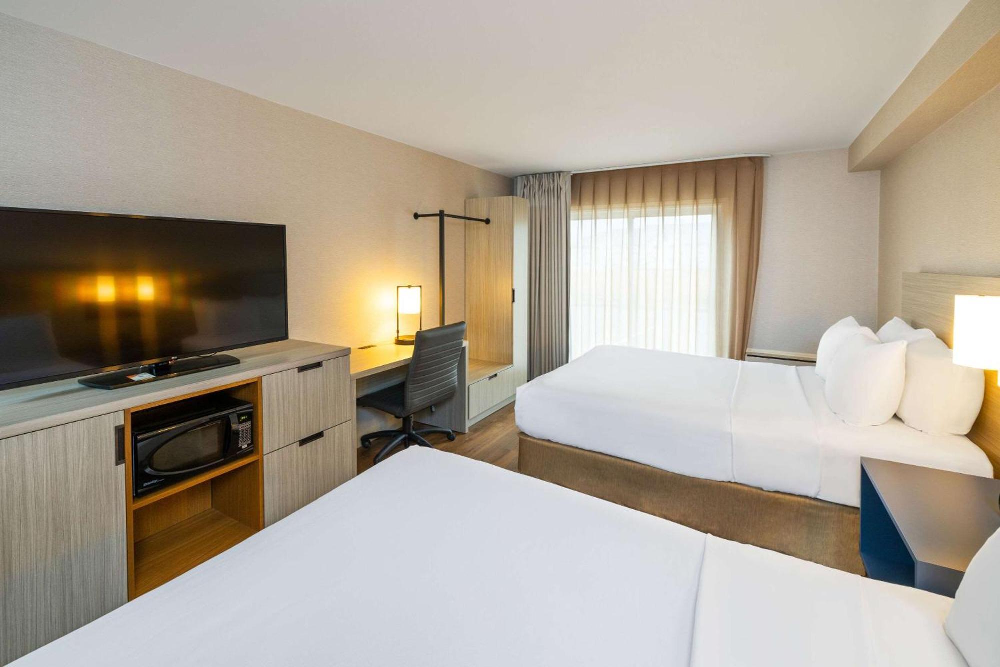 Comfort Inn Парри-Саунд Экстерьер фото