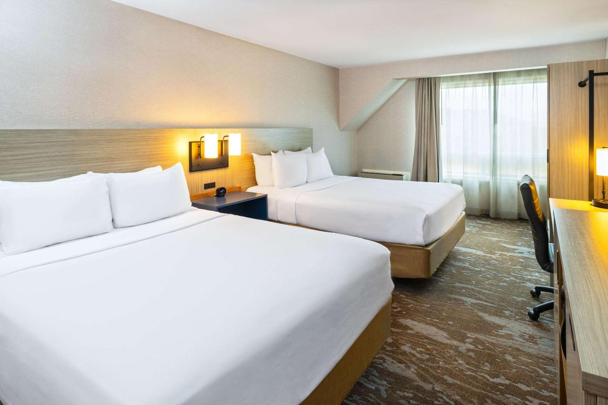 Comfort Inn Парри-Саунд Экстерьер фото